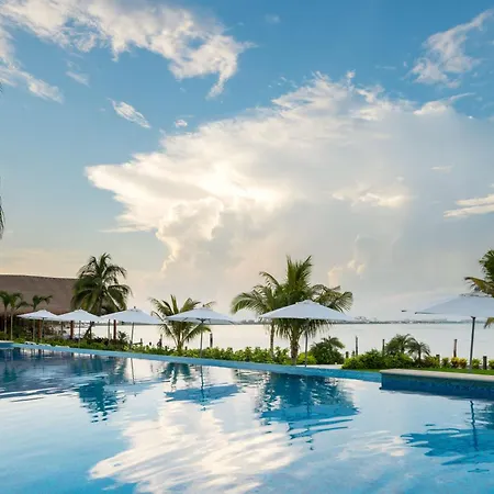 Real Inn Cancún-2