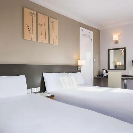 Four Points Flex By Sheraton London Victoria-3