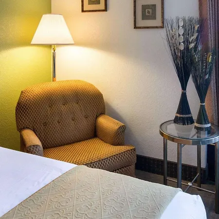 Quality Inn Shreveport Airport-3