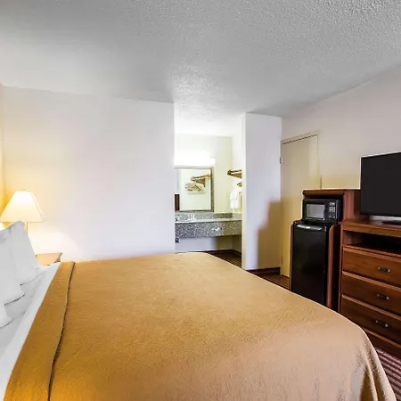 Quality Inn Madison-3