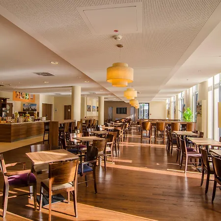Holiday Inn Express Dresden City Centre-2