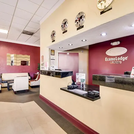 Econo Lodge Busch Gardens Tampa-2
