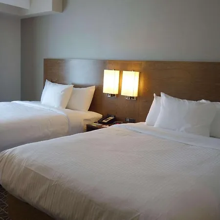 Park Inn By Radisson Brampton, On-3