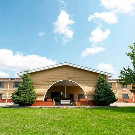 Quality Inn - Redwood Falls-2