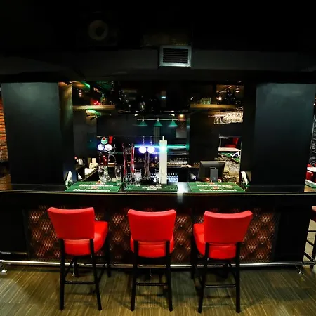 Hyde Park Hotel-3