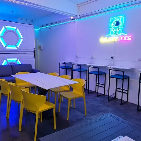 Galaxy Pods Capsule Hotel Boat Quay-3