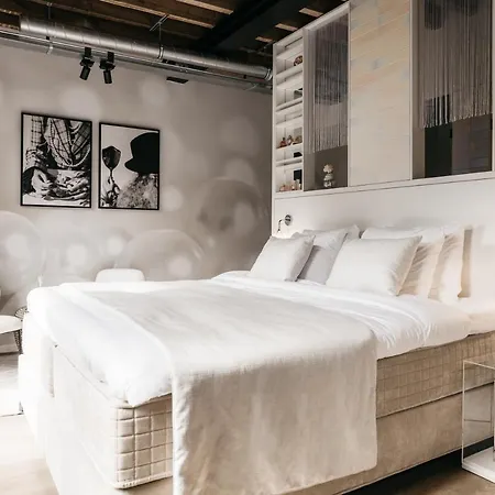 Cousins Boutique Hotel-3