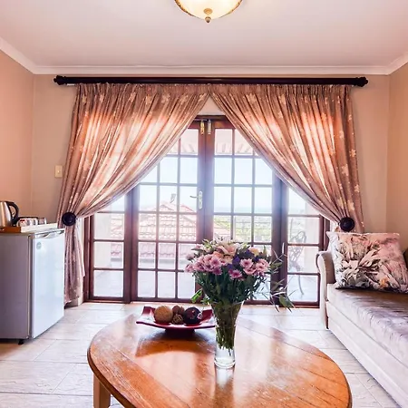 Villa Le View Guesthouse-3
