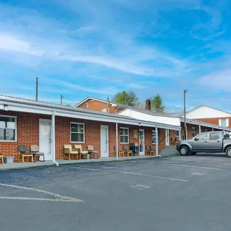 Knob Hill Motor Lodge-3