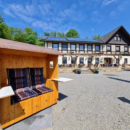 Hotel Waldquelle - Baumhaushotel Aerzen-3