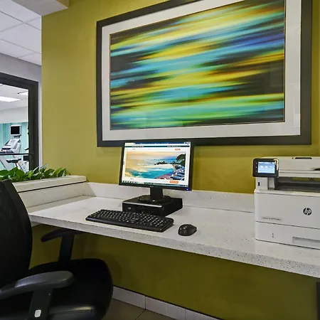 Holiday Inn Express Marshall By Ihg-2