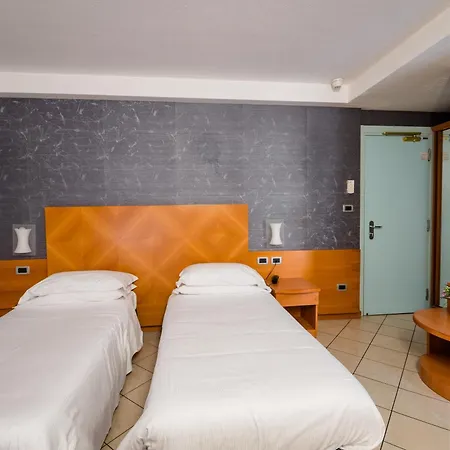 Hotel Centrale-3