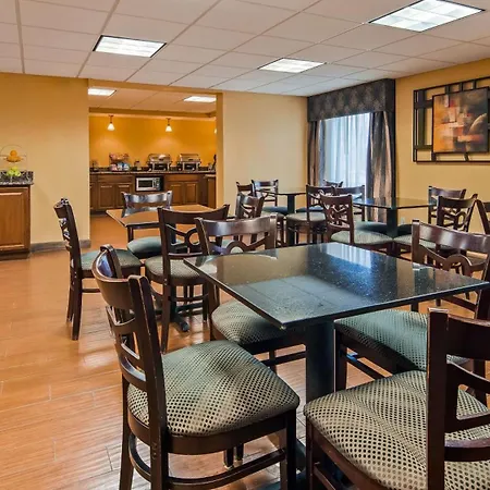 Best Western Plus Parkway Hotel-2