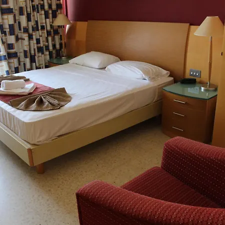 The St. George'S Park Hotel-2