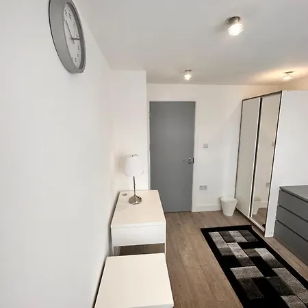 Double And Single Rooms In Bromley By Bow-2