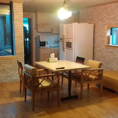 Social House-2