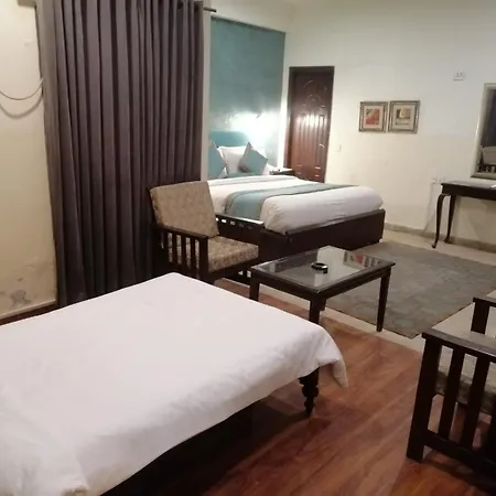 Shelton Hotel Lahore-2