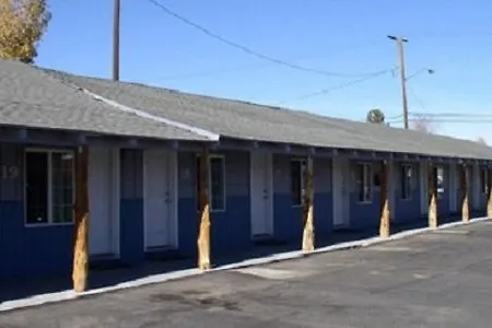 Hacienda Motel-2