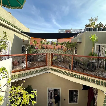 Riad Hna Ben Saleh - Traditional Guest House Near Jemaa El-Fnaa Square-2