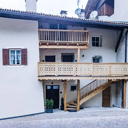 Amplatz 1523 - B&B And Suites-3