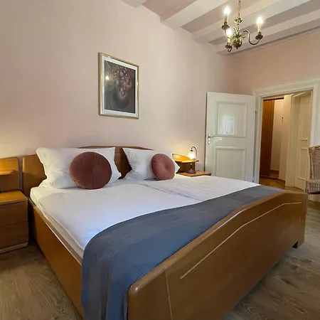Hotel Schloss Zell-3
