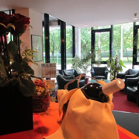 Hotel Carat-2
