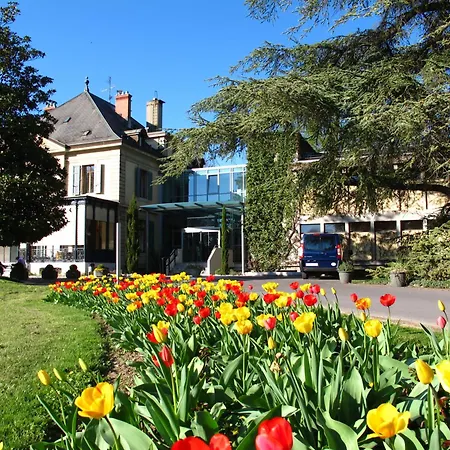 Le Cénacle-2