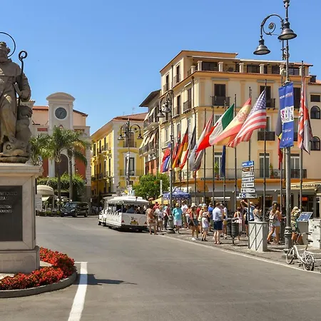 Grace Suites Sorrento-2