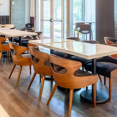 Tryp By Wyndham Savannah-2