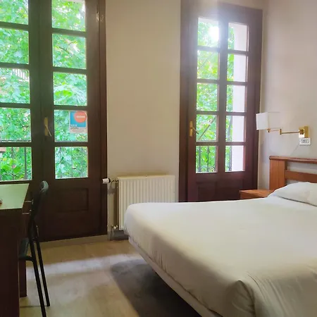 Hotel Lauxeta Berria-2