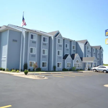 Microtel Inn & Suites Tomah-3