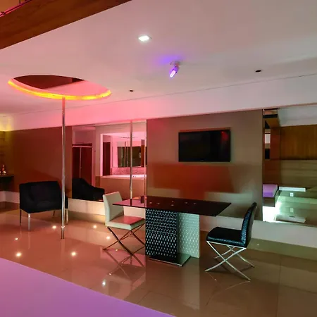 Eros Motel-3