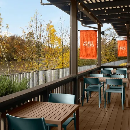 Valley River Inn-2