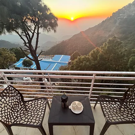 Humble Stay Villa Kasauli-3