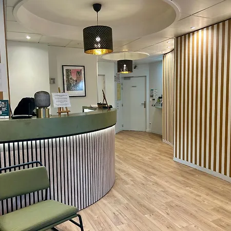Cit'Hotel le Challonge-2