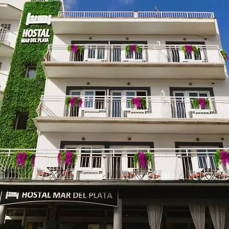 Hostal Mar Del Plata (Adults Only)-3
