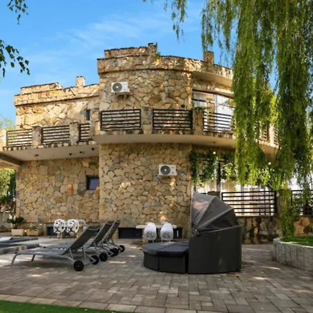 Castle Transylvania-3