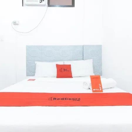 Reddoorz @ Caa Road Las Pinas-2