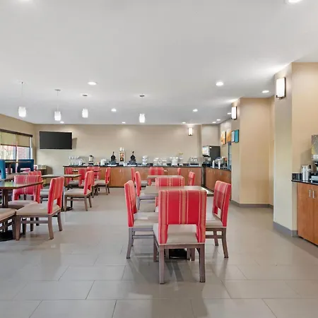 Comfort Suites Oxford I-20 Exit 188-2