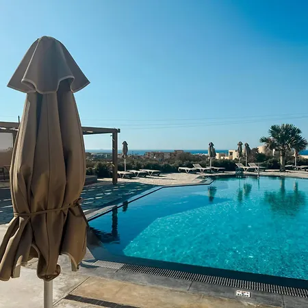 La Reve Luxury Apartments With Private Jacuzzi-2