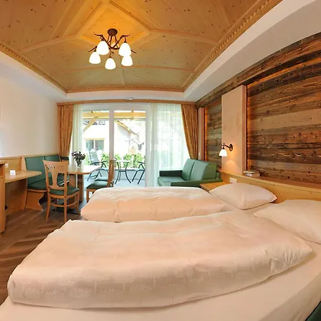 Hotel Sureghes-3