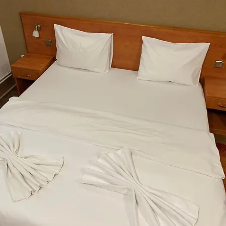 Easy Star Hotel-2