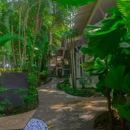 Hotel Verde Mar Direct Beach Access-2