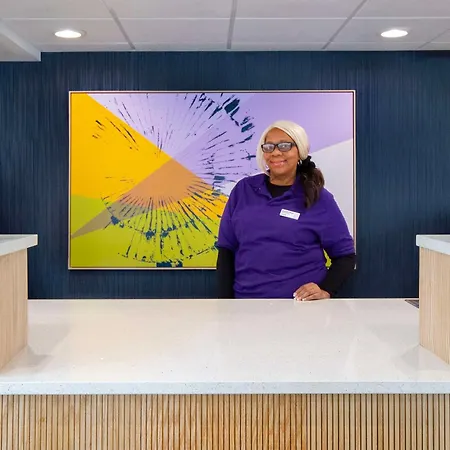 Spark By Hilton Rochester University Area-3