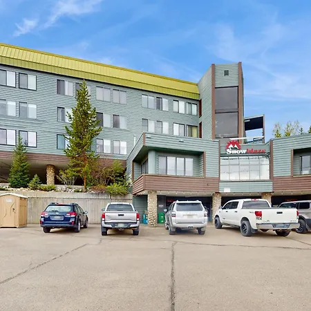 Snowblaze Condominiums E103-3