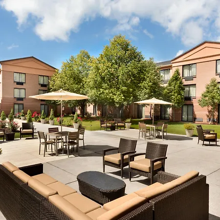 Doubletree By Hilton Milwaukee/Brookfield-3