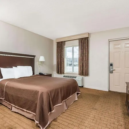 Howard Johnson By Wyndham Springfield-2