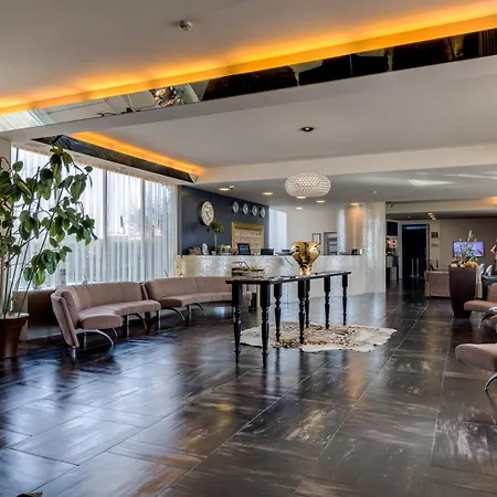 Best Western Plus Hotel Farnese-3