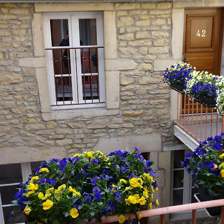 Hotel De La Cloche-3