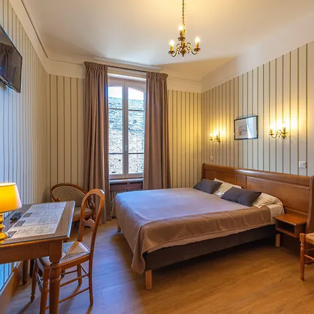 Hotel De La Cloche-2